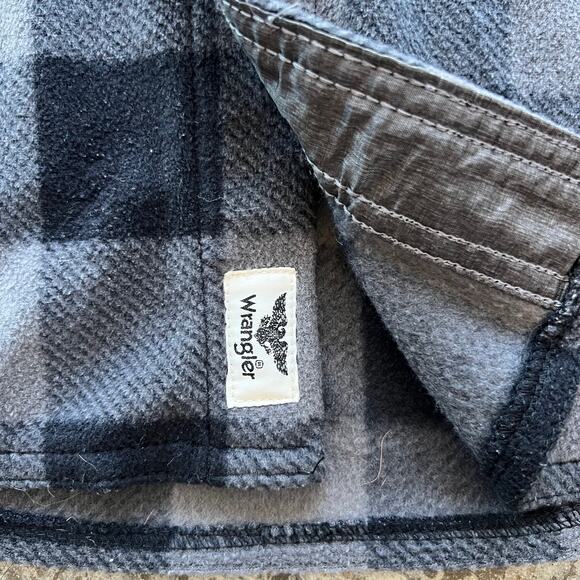 Wrangler Fleece Shirt Jacket Mens XXL Est Buffalo Plaid Button Up Shacket Grey - Picture 2 of 8
